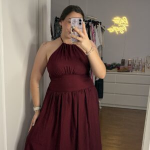 Vestido burdeos